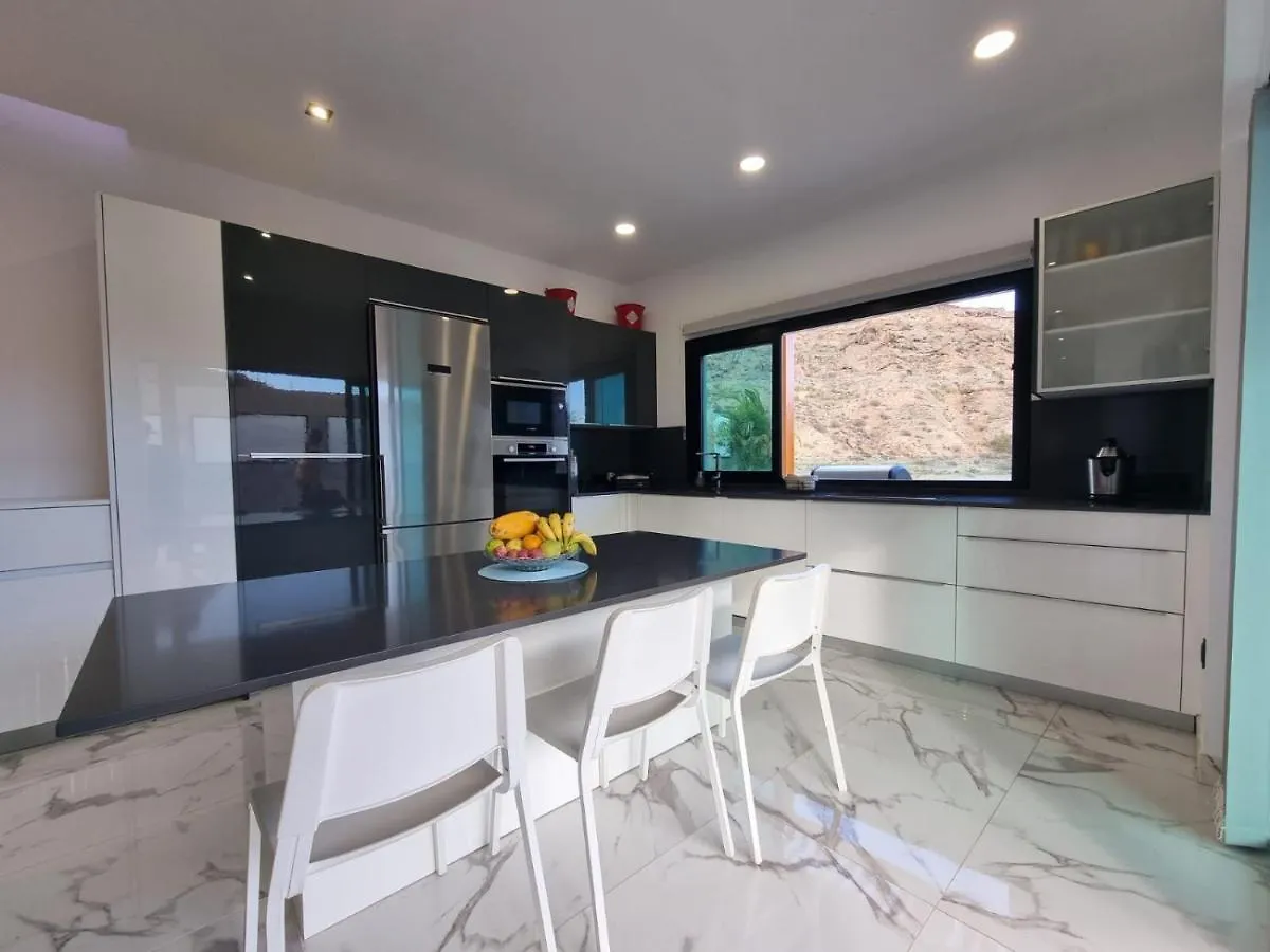 Villa De Lujo Con Piscina Climatizada Mogan Spain