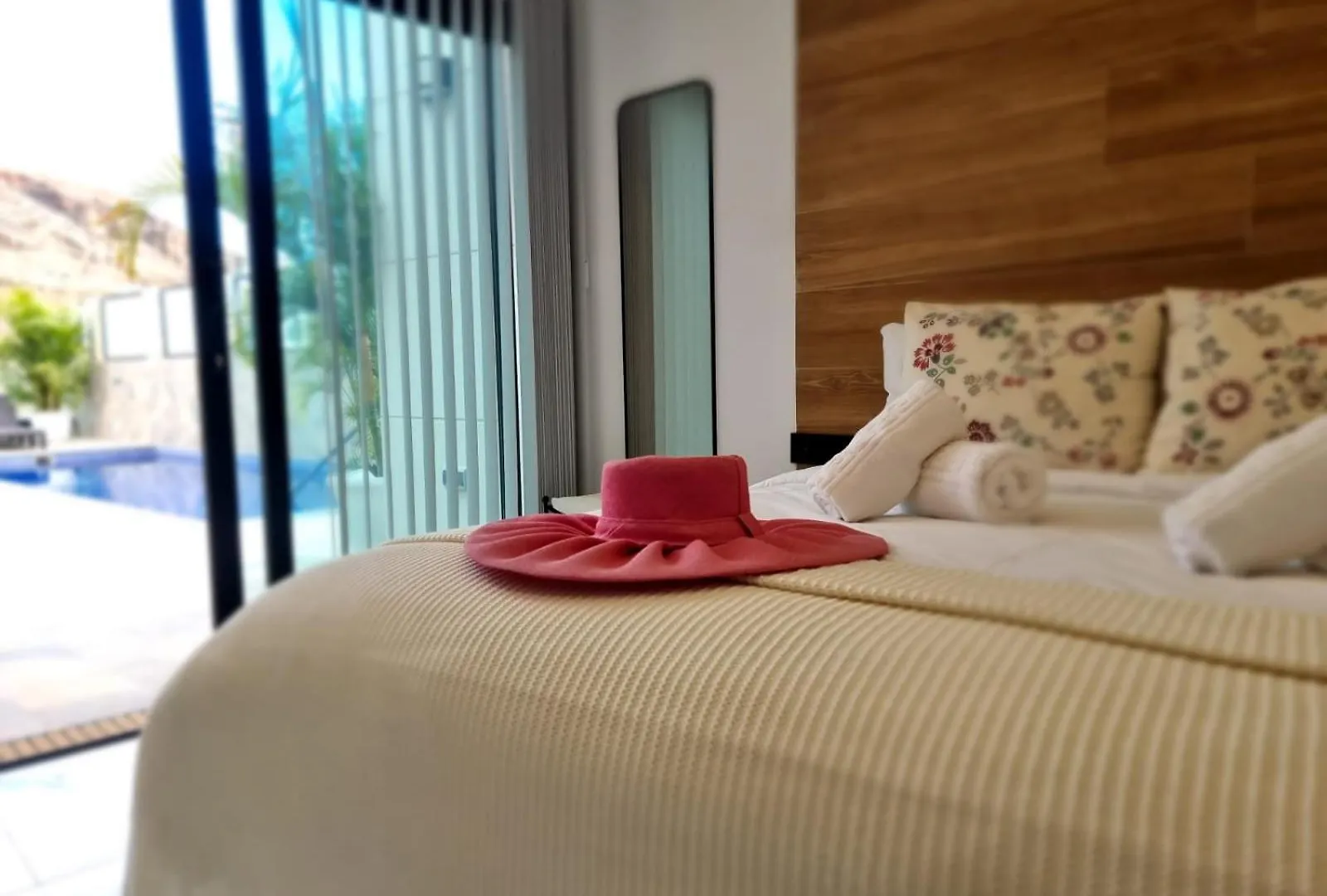 Villa De Lujo Con Piscina Climatizada Mogan
