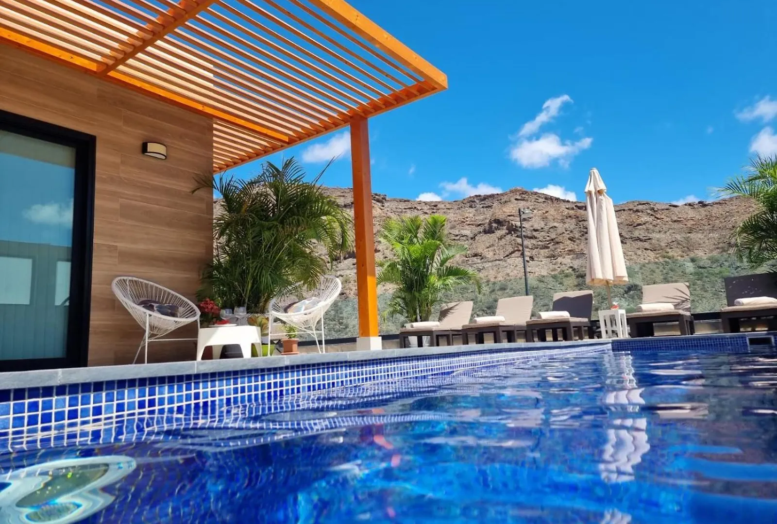 Villa De Lujo Con Piscina Climatizada Mogan